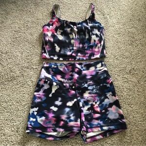 Old Navy Active Powersoft Hi-Rise Colorful Abstract Print Activewear Set